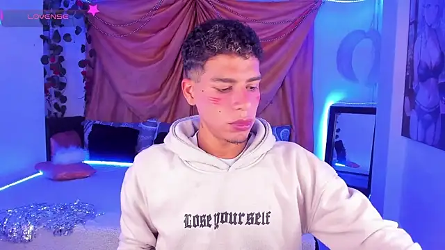 Snapshot of Ethan_Boyy chatting on October 23, 2025, 10:52 pm Ethan Boyy online show from October 23, 2025, 10:52 pm