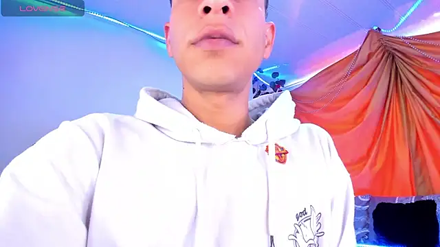 Snapshot of Ethan_Boyy chatting on November 25, 2025, 5:46 pm Ethan Boyy online show from November 25, 2025, 5:46 pm