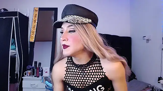 Georgina Giio online show from February 19, 2025, 11:04 pm