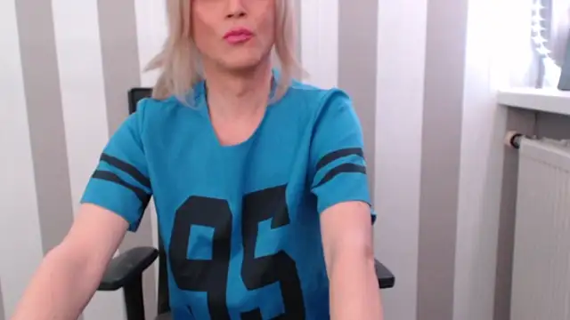 Snapshot of Sissy_Sexy_XXX chatting on January 16, 2025, 1:36 pm Sissy Sexy XXX online show from January 16, 2025, 1:36 pm