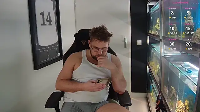 justinitt online show from February 22, 2025, 8:42 pm