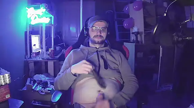 stary-w-kalesonach online show from March 5, 2025, 5:29 pm