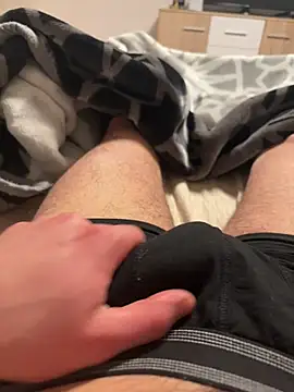 Snapshot of derbyo chatting on February 9, 2025, 8:02 pm derbyo online show from February 9, 2025, 8:02 pm