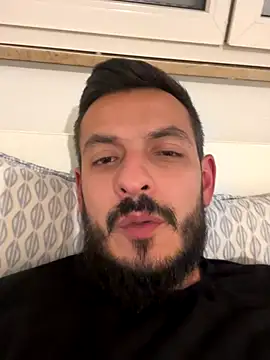 Snapshot of derbyo chatting on October 8, 2025, 8:17 pm derbyo online show from October 8, 2025, 8:17 pm