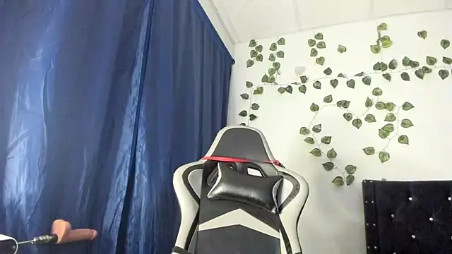miaa--pervert online show from June 24, 2026, 7:18 am