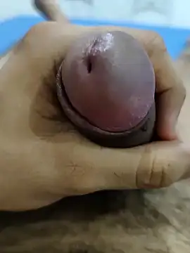 Snapshot of HGKNSS chatting on January 20, 2025, 1:07 am HGKNSS online show from January 20, 2025, 1:07 am