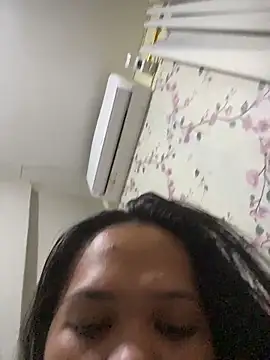 Snapshot of SophiaCourthaway chatting on January 14, 2026, 6:02 pm SophiaCourthaway online show from January 14, 2026, 6:02 pm