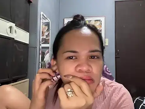 Snapshot of SophiaCourthaway chatting on January 17, 2026, 11:19 pm SophiaCourthaway online show from January 17, 2026, 11:19 pm