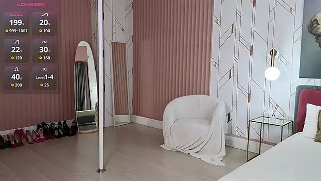 Eva  Summer online show from September 9, 2025, 4:12 am