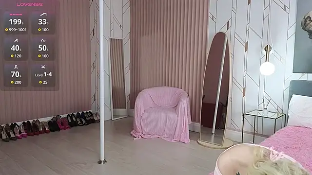 Eva  Summer online show from October 6, 2025, 4:10 am