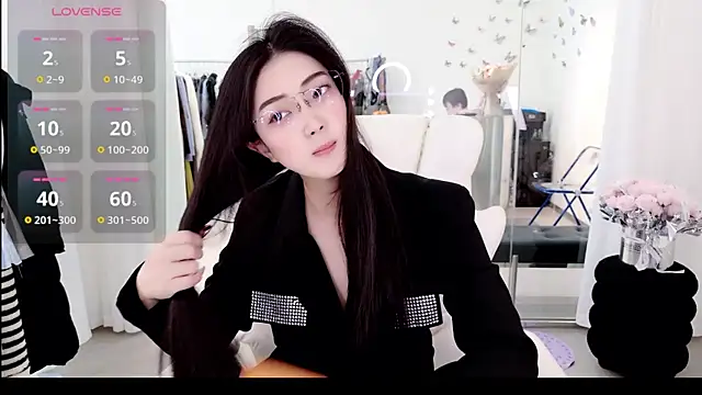 miaomiao-777 online show from January 16, 2026, 2:37 am