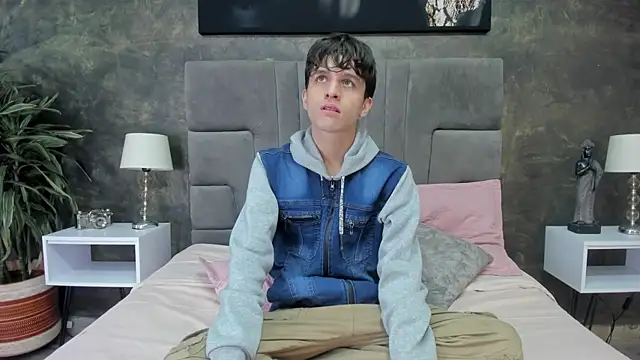 bruce hans online show from January 13, 2026, 11:37 am