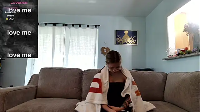 Hatgirl69 online show from October 13, 2025, 3:34 pm