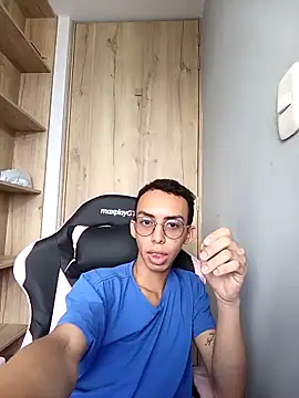 EthaanCox online show from February 27, 2026, 7:58 pm