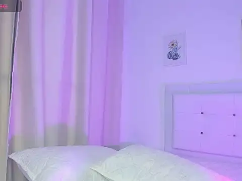 Snapshot of Missangeldust16 chatting on February 7, 2025, 8:20 pm Missangeldust16 online show from February 7, 2025, 8:20 pm