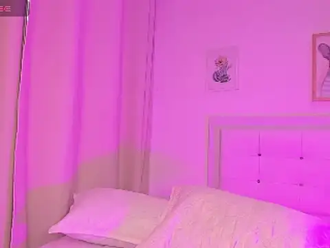 Snapshot of Missangeldust16 chatting on February 10, 2025, 12:08 pm Missangeldust16 online show from February 10, 2025, 12:08 pm