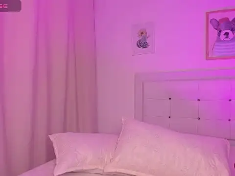 Snapshot of Missangeldust16 chatting on February 12, 2025, 12:12 pm Missangeldust16 online show from February 12, 2025, 12:12 pm