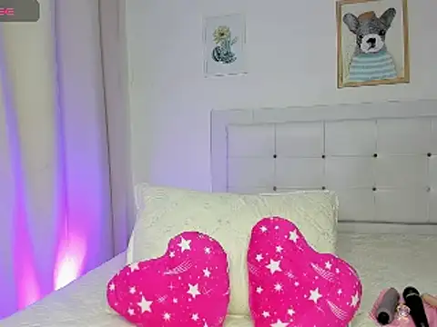 Snapshot of Missangeldust16 chatting on February 26, 2025, 12:03 pm Missangeldust16 online show from February 26, 2025, 12:03 pm