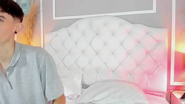 Snapshot of connor_and_angel chatting on January 28, 2025, 4:30 pm connor and angel online show from January 28, 2025, 4:30 pm