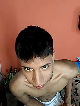 Snapshot of matteo_rivas chatting on February 9, 2025, 5:19 am matteo rivas online show from February 9, 2025, 5:19 am