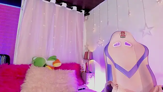 emma soffia  online show from February 7, 2025, 12:09 am