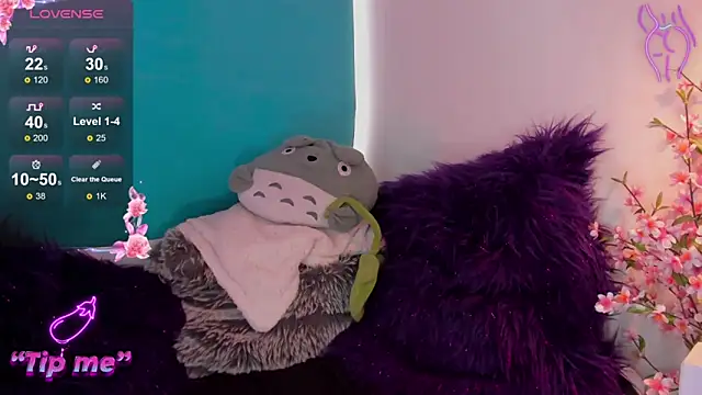 emma soffia  online show from February 7, 2025, 8:31 pm