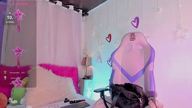 emma soffia  online show from March 8, 2025, 12:00 am