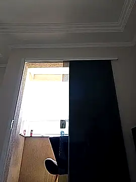 Snapshot of Santanacumxplod chatting on February 26, 2025, 1:41 pm Santanacumxplod online show from February 26, 2025, 1:41 pm