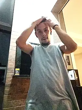 Snapshot of Santanacumxplod chatting on October 4, 2025, 2:09 am Santanacumxplod online show from October 4, 2025, 2:09 am