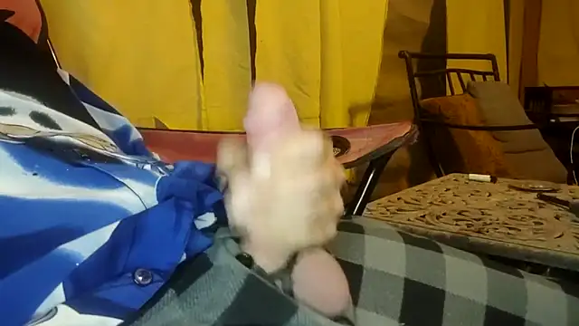 Snapshot of bwcbeat83 chatting on October 30, 2025, 8:16 am bwcbeat83 online show from October 30, 2025, 8:16 am