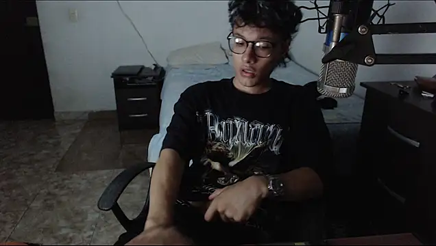 Labylaq online show from May 5, 2026, 4:31 am