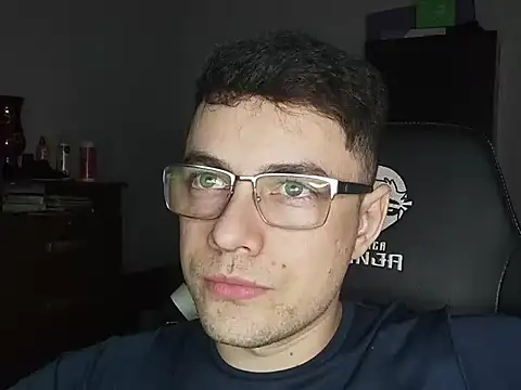 Dyllan   online show from October 23, 2025, 1:38 am