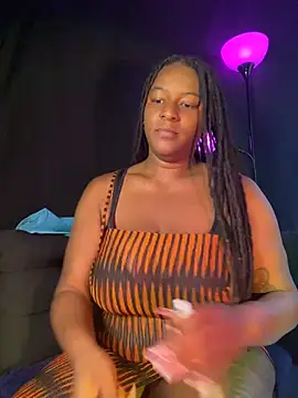 xoxoHotCoCo online show from June 18, 2026, 11:58 am