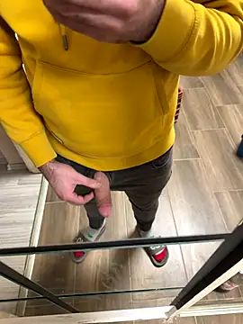 Klaus298 online show from December 19, 2025, 4:03 pm