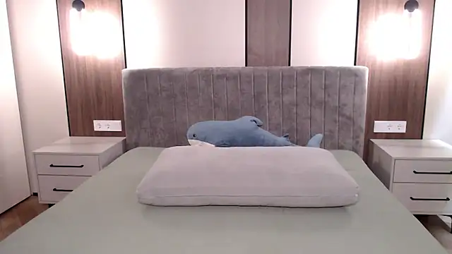 mystiksirenn online show from December 5, 2025, 1:31 pm