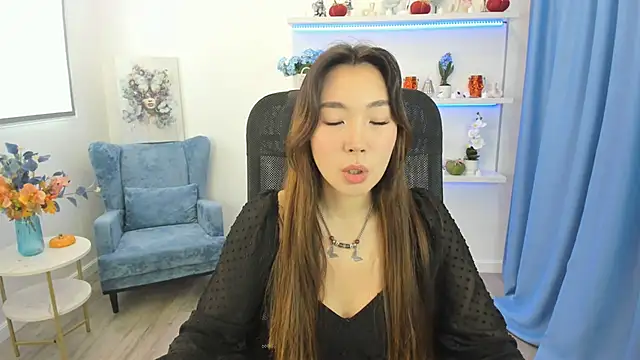 Snapshot of AnnaReyla chatting on October 26, 2025, 11:27 am AnnaReyla online show from October 26, 2025, 11:27 am