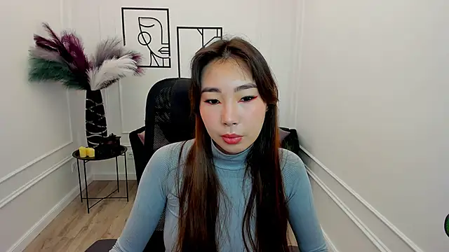 Snapshot of AnnaReyla chatting on November 17, 2025, 11:16 am AnnaReyla online show from November 17, 2025, 11:16 am