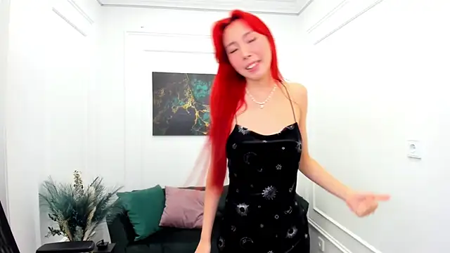 AnnaReyla online show from July 14, 2026, 12:22 pm