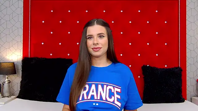 Annabellerise online show from July 4, 2026, 4:07 am