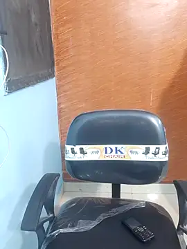 Snapshot of Divya-2007 chatting on February 4, 2025, 7:51 am Divya-2007 online show from February 4, 2025, 7:51 am