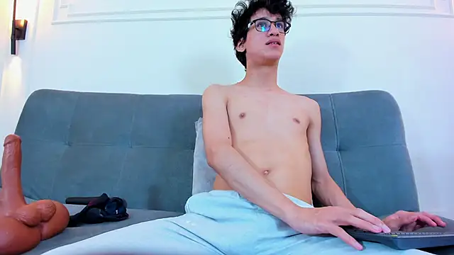 Cum hunters online show from February 15, 2026, 7:51 am