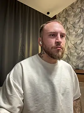  XxX-XxX  online show from November 6, 2025, 4:52 pm