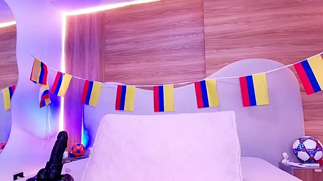Auroraa miller online show from July 16, 2026, 3:12 am