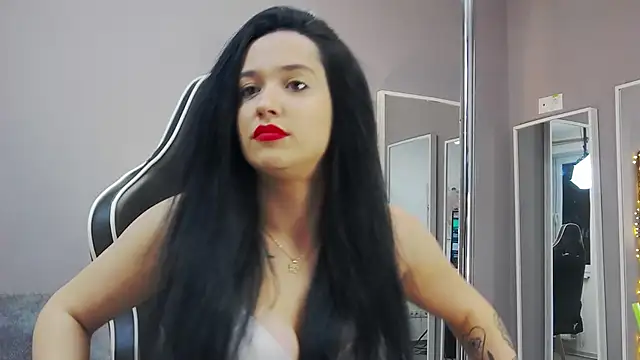 Eva Lovvia  online show from January 27, 2025, 9:11 pm