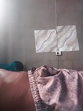 LaneYam online show from April 15, 2026, 8:10 am