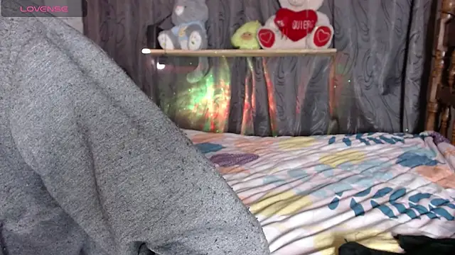 Snapshot of stefany_pablo1 chatting on November 21, 2025, 12:37 pm stefany pablo1 online show from November 21, 2025, 12:37 pm