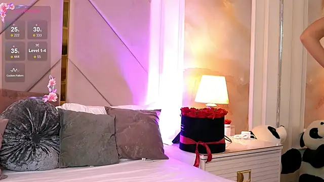 Snapshot of Alexaheyess chatting on December 4, 2025, 6:12 am Alexaheyess online show from December 4, 2025, 6:12 am