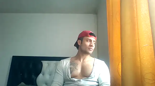 davidcr89 online show from February 23, 2025, 8:22 pm