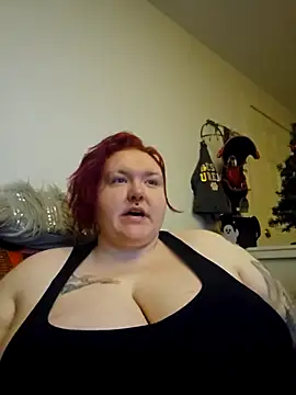 Snapshot of CorgiGodez98 chatting on December 14, 2025, 1:11 am CorgiGodez98 online show from December 14, 2025, 1:11 am