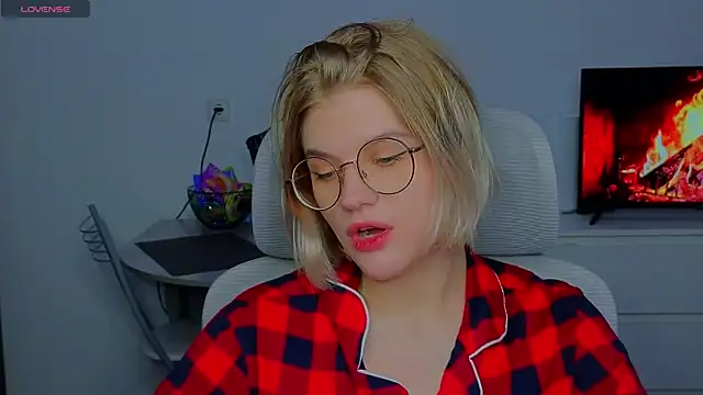  JessieVibes online show from February 13, 2025, 4:39 pm